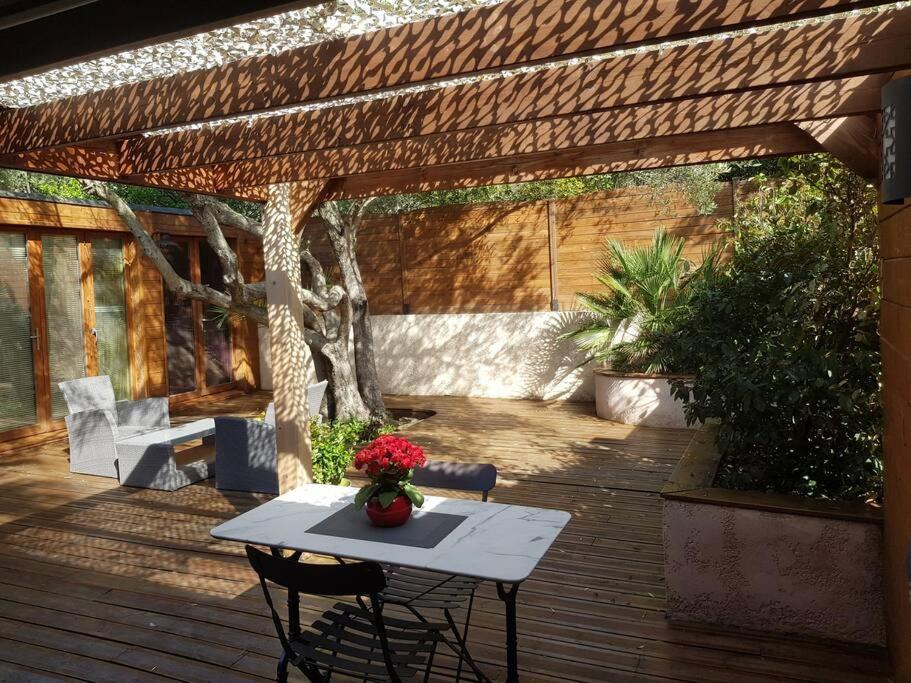 Studio Jacuzzi Prive A 8 Min A Pied De La Plage La Ciotat Exterior foto